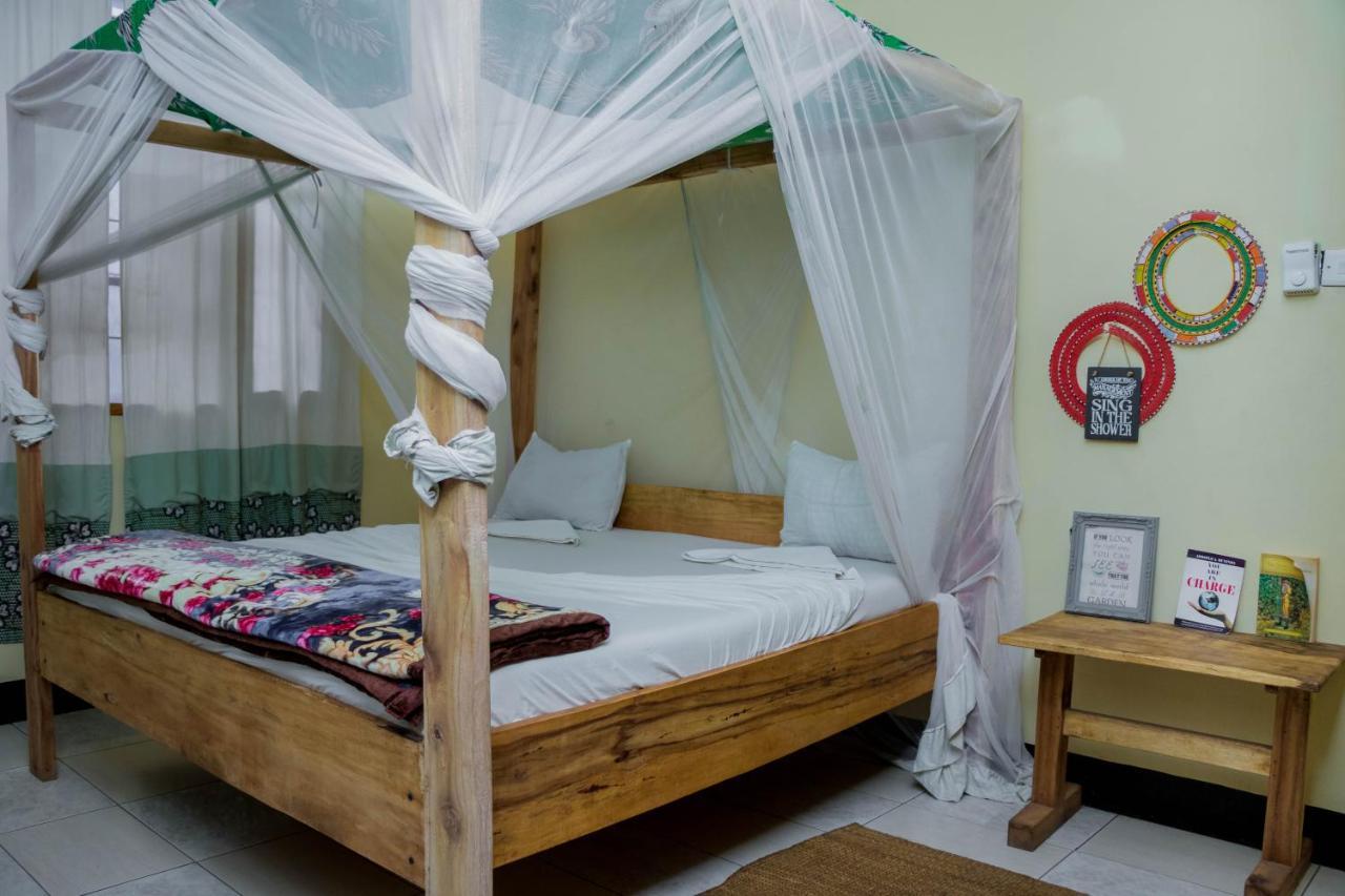 The Secret Garden Hotel Moshi Esterno foto