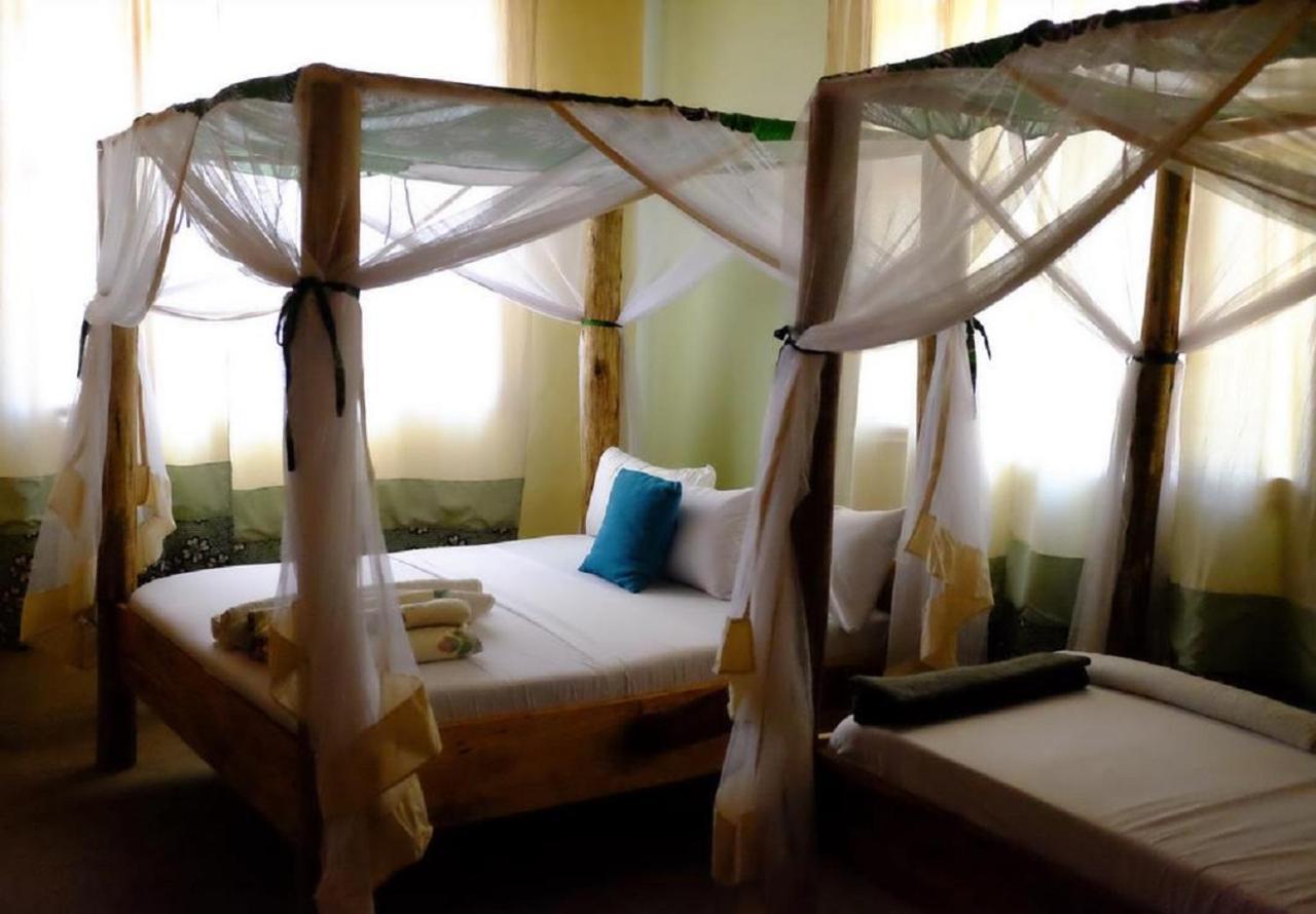 The Secret Garden Hotel Moshi Esterno foto