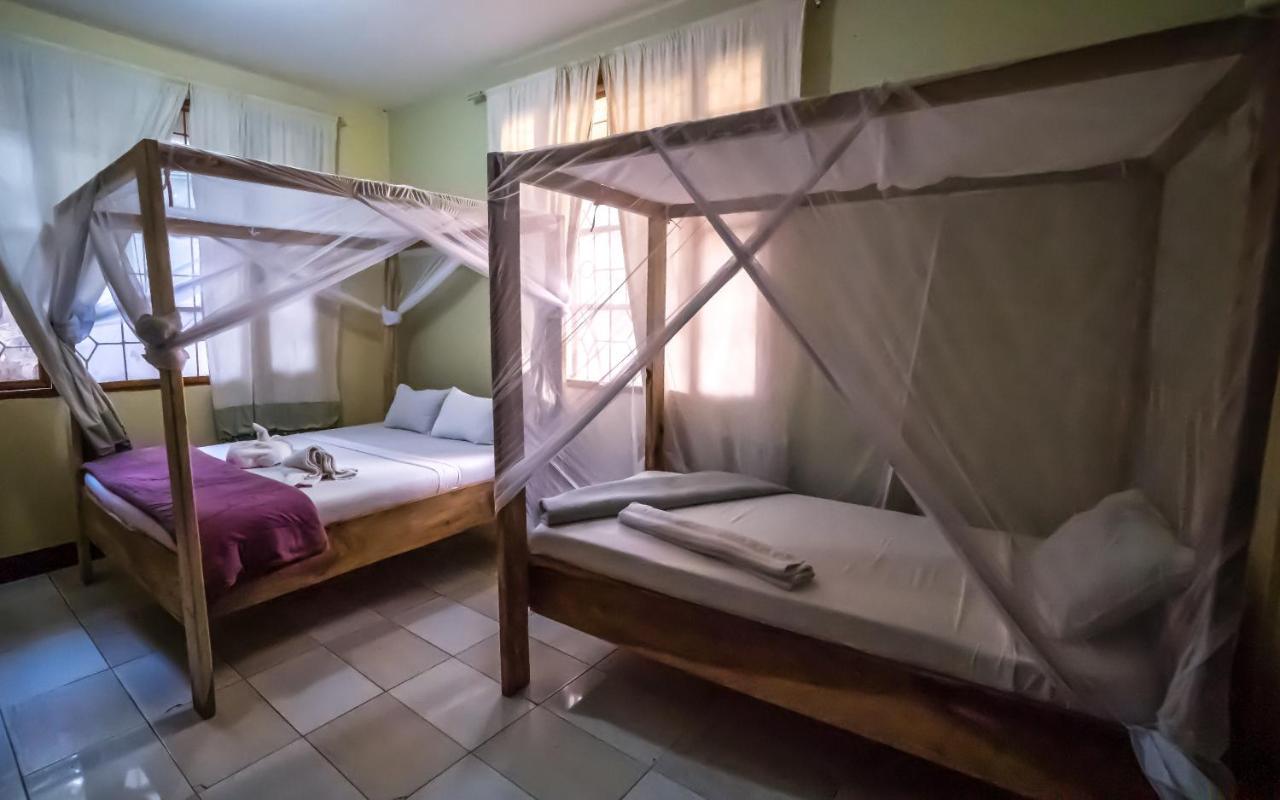 The Secret Garden Hotel Moshi Esterno foto
