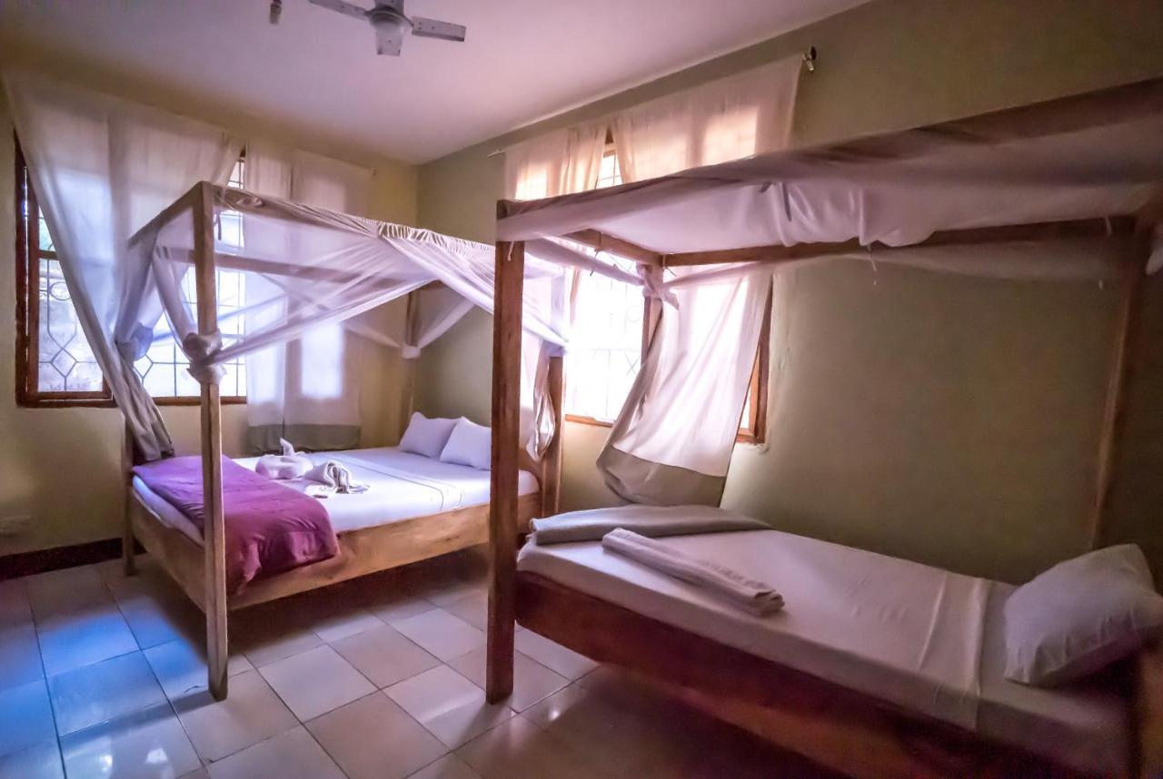 The Secret Garden Hotel Moshi Esterno foto