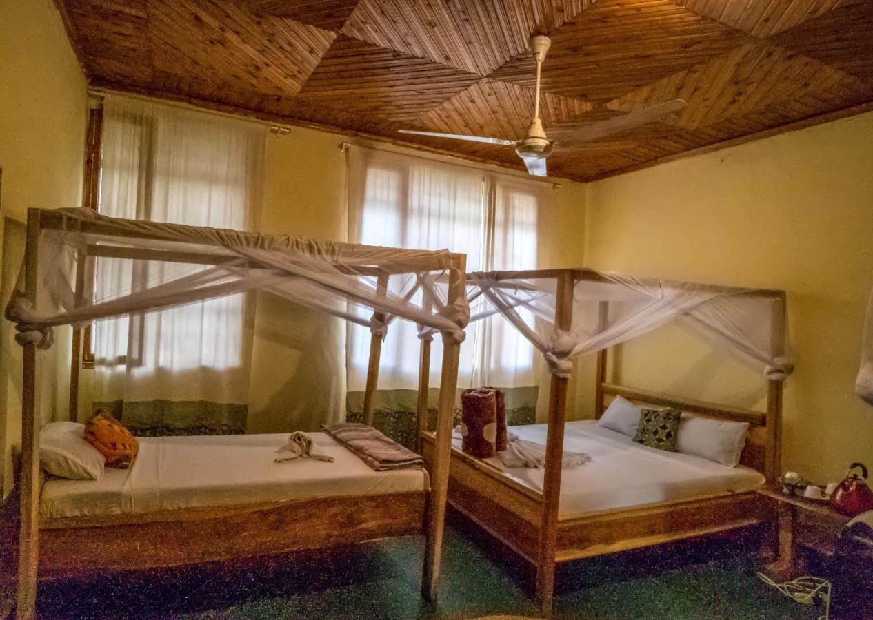 The Secret Garden Hotel Moshi Esterno foto